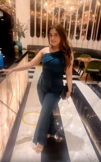 GARGI DHINGRA IN TE PAPA POWER SET