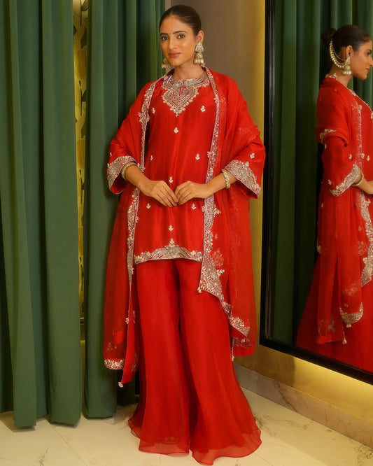 SANSKAARI LAAVAN SUIT SET